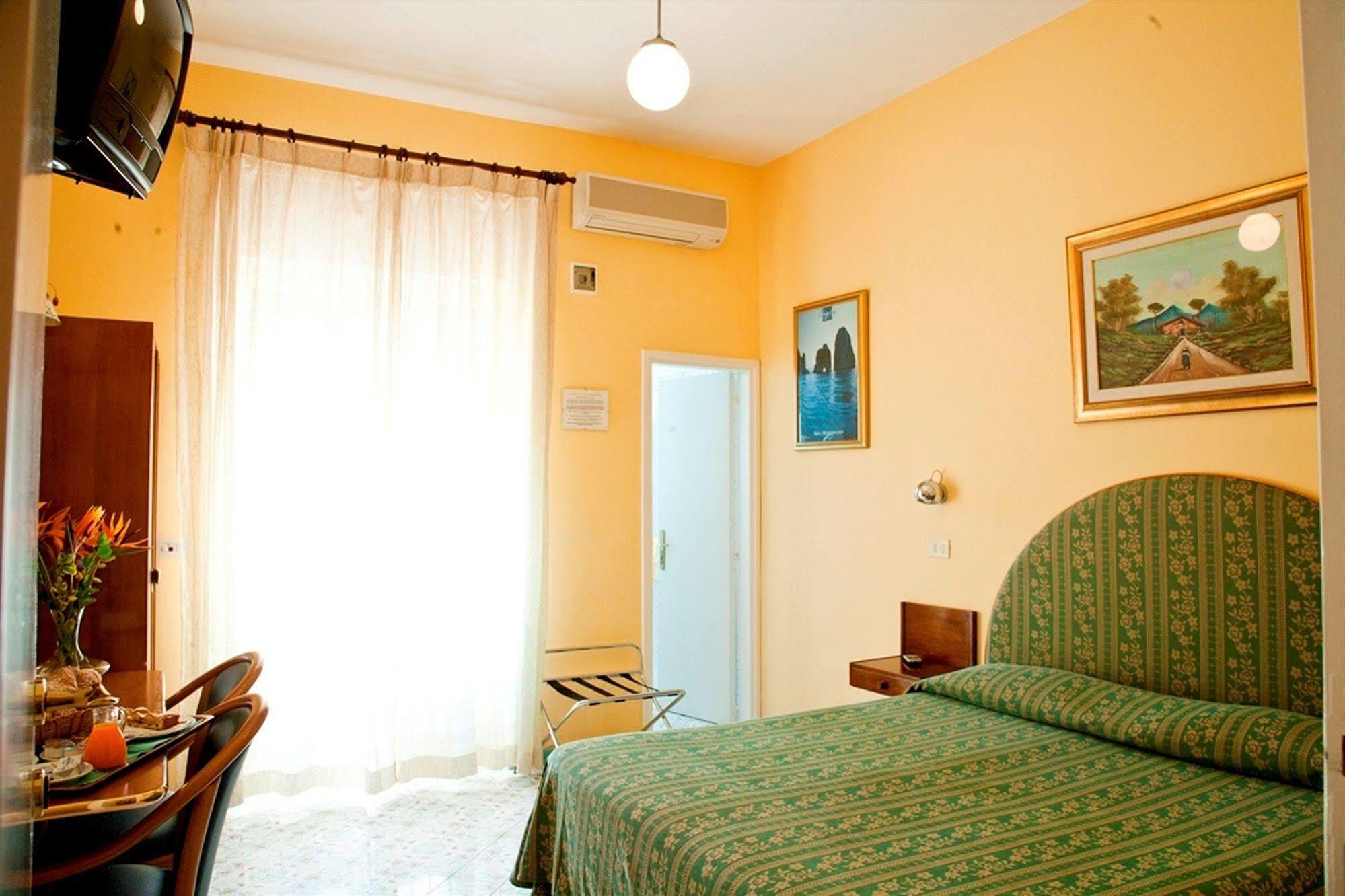 Hotel Carmencita Anacapri  Room photo