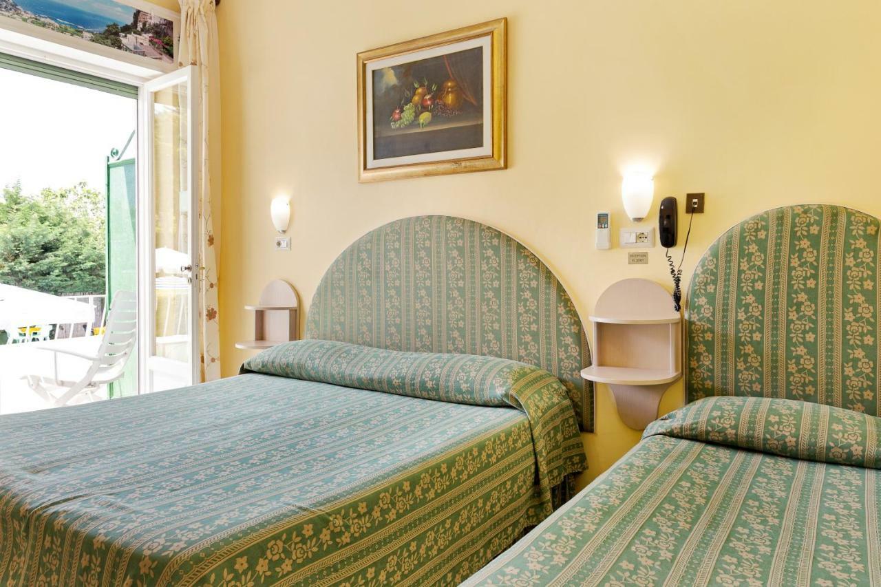 Hotel Carmencita Anacapri  Exterior photo