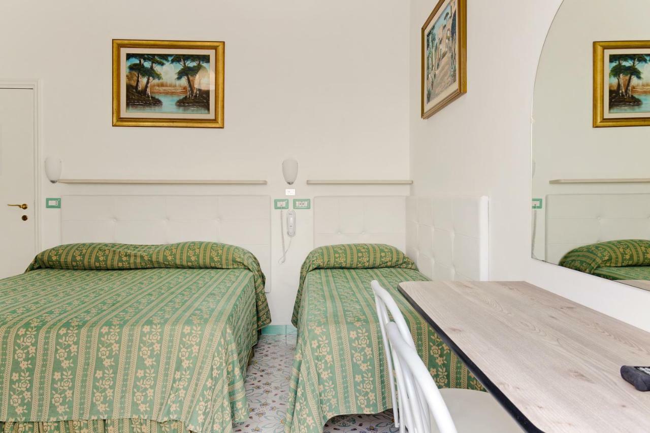 Hotel Carmencita Anacapri  Exterior photo
