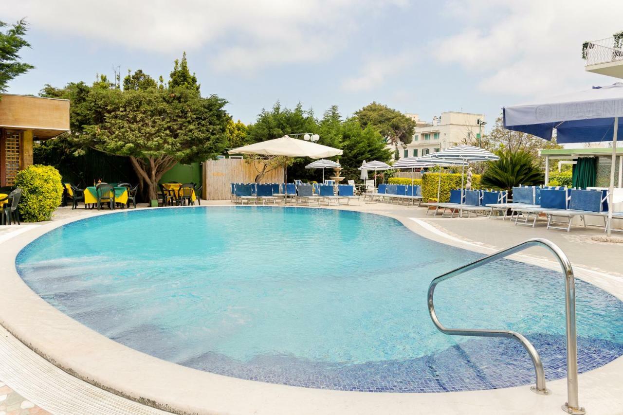 Hotel Carmencita Anacapri  Exterior photo